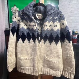 TUAK 100% Wool Sweater!! Beautiful piece with some flaws please look at all pics